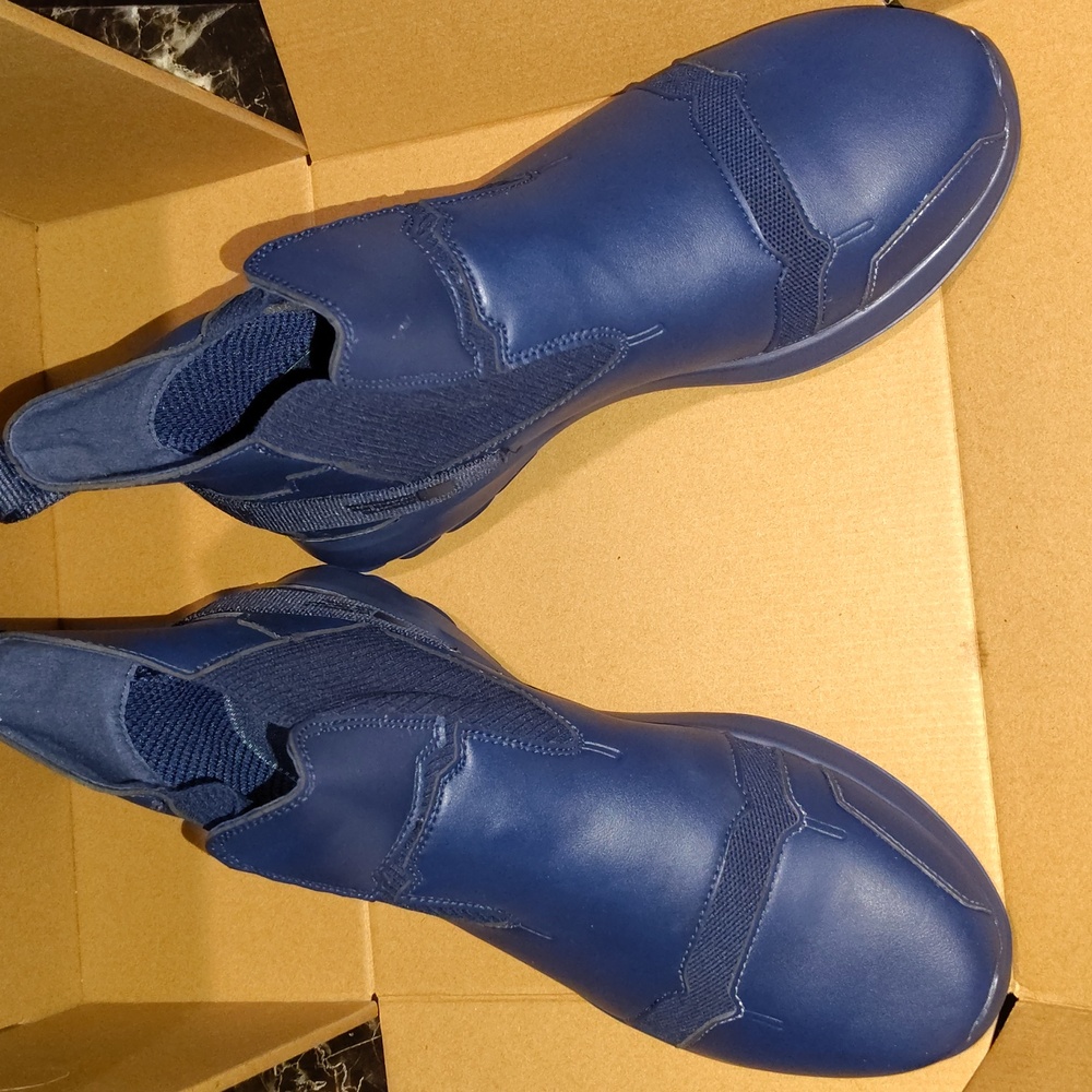 New Navy Blue High-Top Slip-On Sneakers  Unisex: Womens Size 11/ Mens 9.5